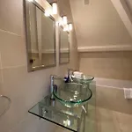Manoir Et Au Domaine De Bize Hébergement de vacances