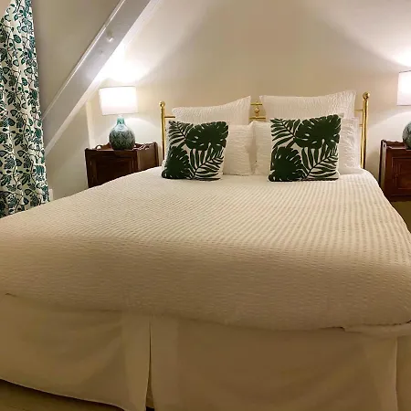 Manoir Et Au Domaine De Bize Mirepoix Hébergement de vacances *