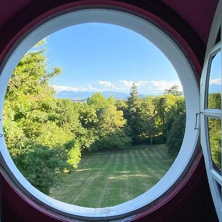 Manoir Et Avec Piscine Au Domaine De Bize Mirepoix (Ariege)