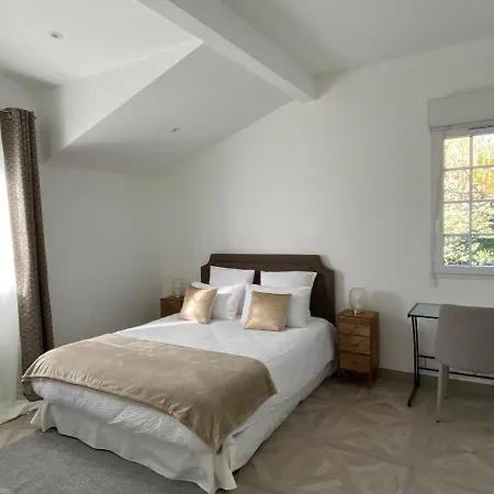 Hébergement de vacances Manoir Et Au Domaine De Bize Mirepoix *