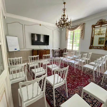 Manoir Et Au Domaine De Bize Mirepoix *