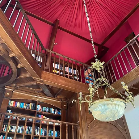 Manoir Et Au Domaine De Bize Mirepoix Hébergement de vacances *