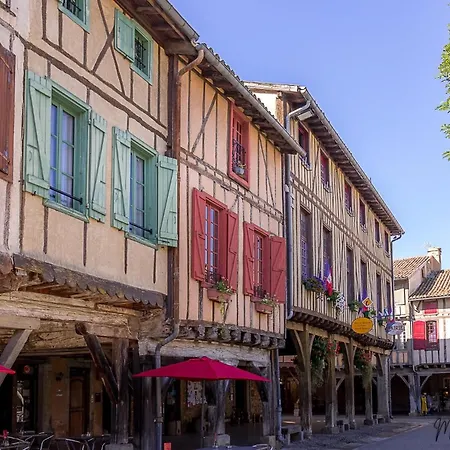 Hébergement de vacances Manoir Et Au Domaine De Bize Mirepoix *