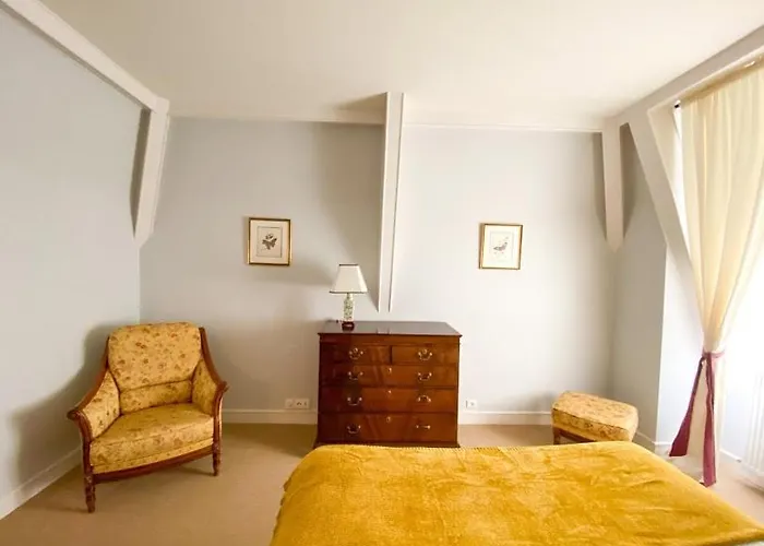 펜션 Manoir Et Avec Piscine Au Domaine De Bize *