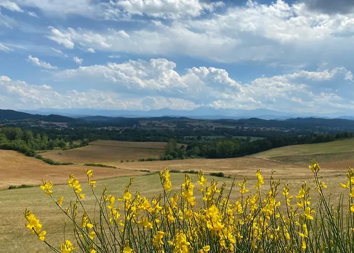 펜션 Manoir Et Avec Piscine Au Domaine De Bize
