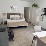 بيت للعطل Manoir Et Avec Piscine Au Domaine De Bize ماريبواه
