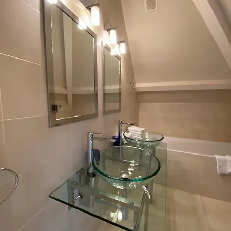 Manoir Et Avec Piscine Au Domaine De Bize Сasa de vacaciones