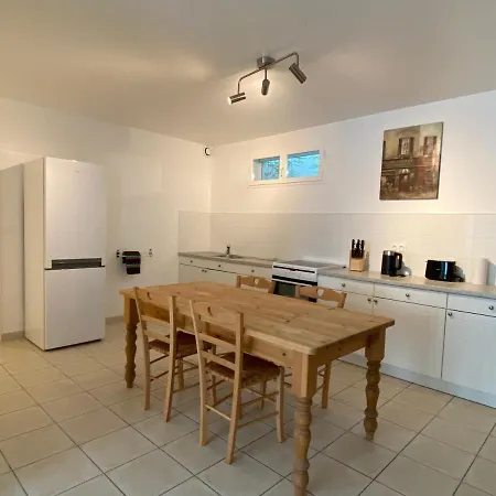 Manoir Et Avec Piscine Au Domaine De Bize Mirepoix (Ariege)