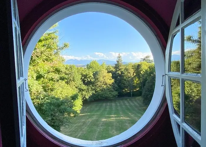 Manoir Et Avec Piscine Au Domaine De Bize ミルポワ