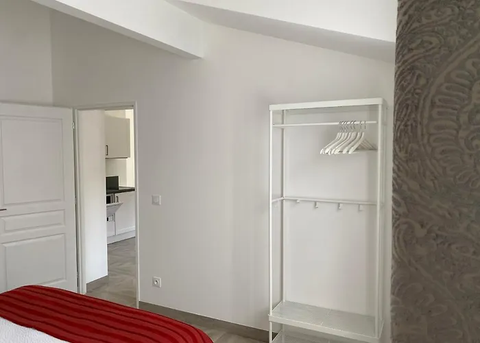 Manoir Et Avec Piscine Au Domaine De Bize ミルポワ