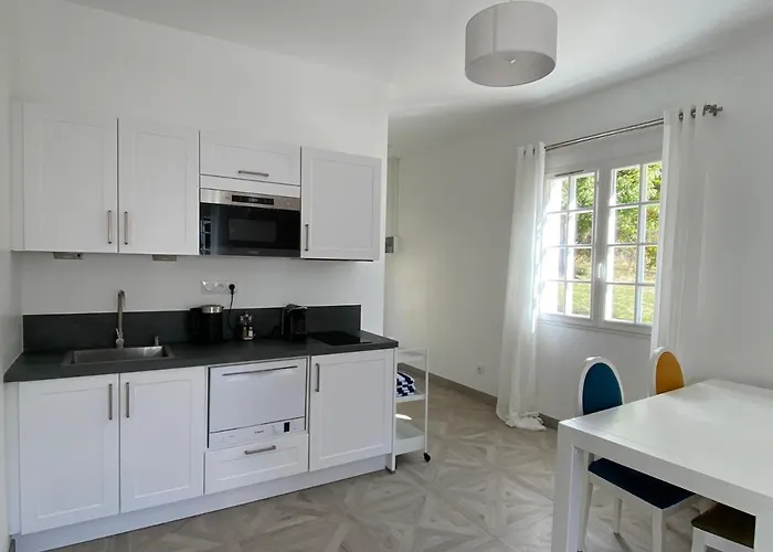 別荘 Manoir Et Avec Piscine Au Domaine De Bize