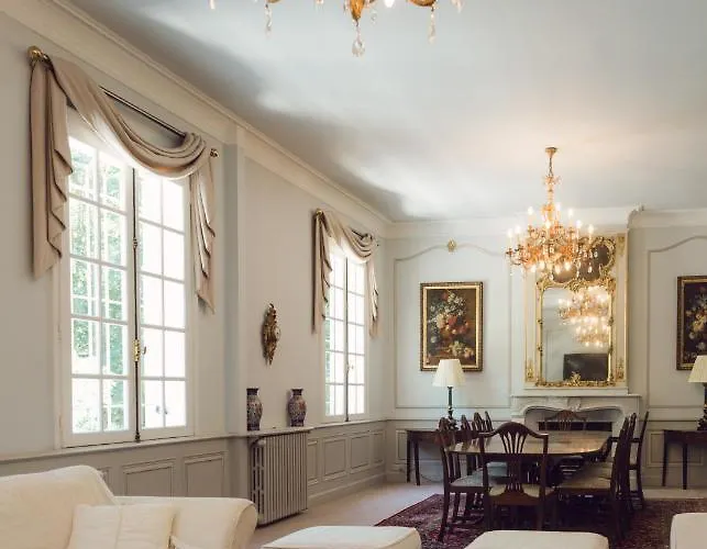 Manoir Et Avec Piscine Au Domaine De Bize