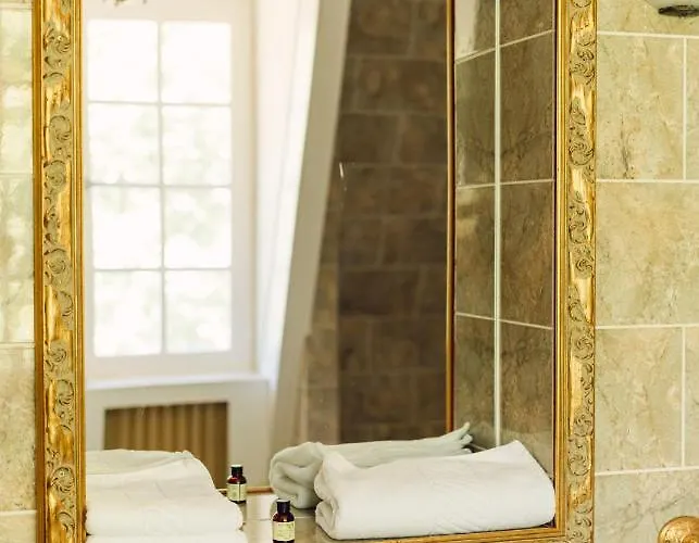 Manoir Et Avec Piscine Au Domaine De Bize * ミルポワ